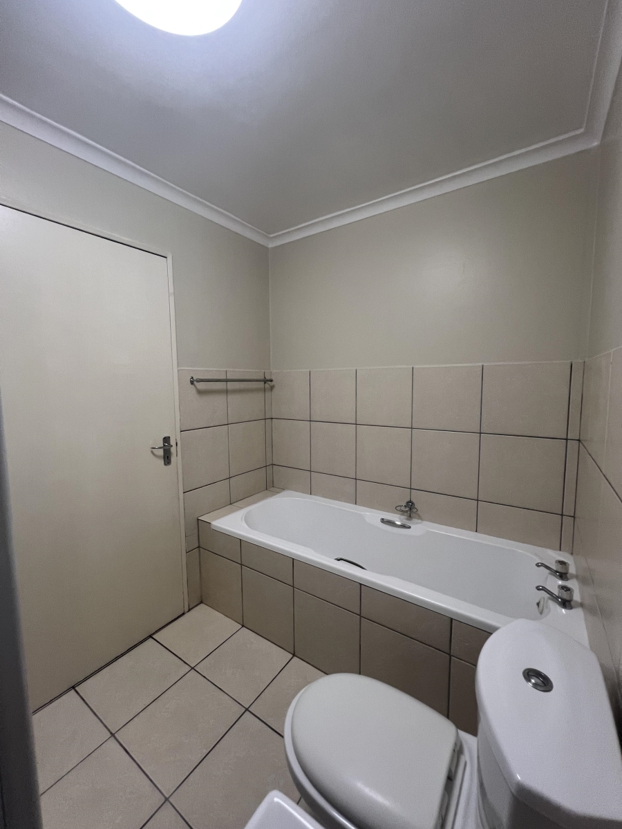 To Let 2 Bedroom Property for Rent in Fairview Golf Estate Western Cape
